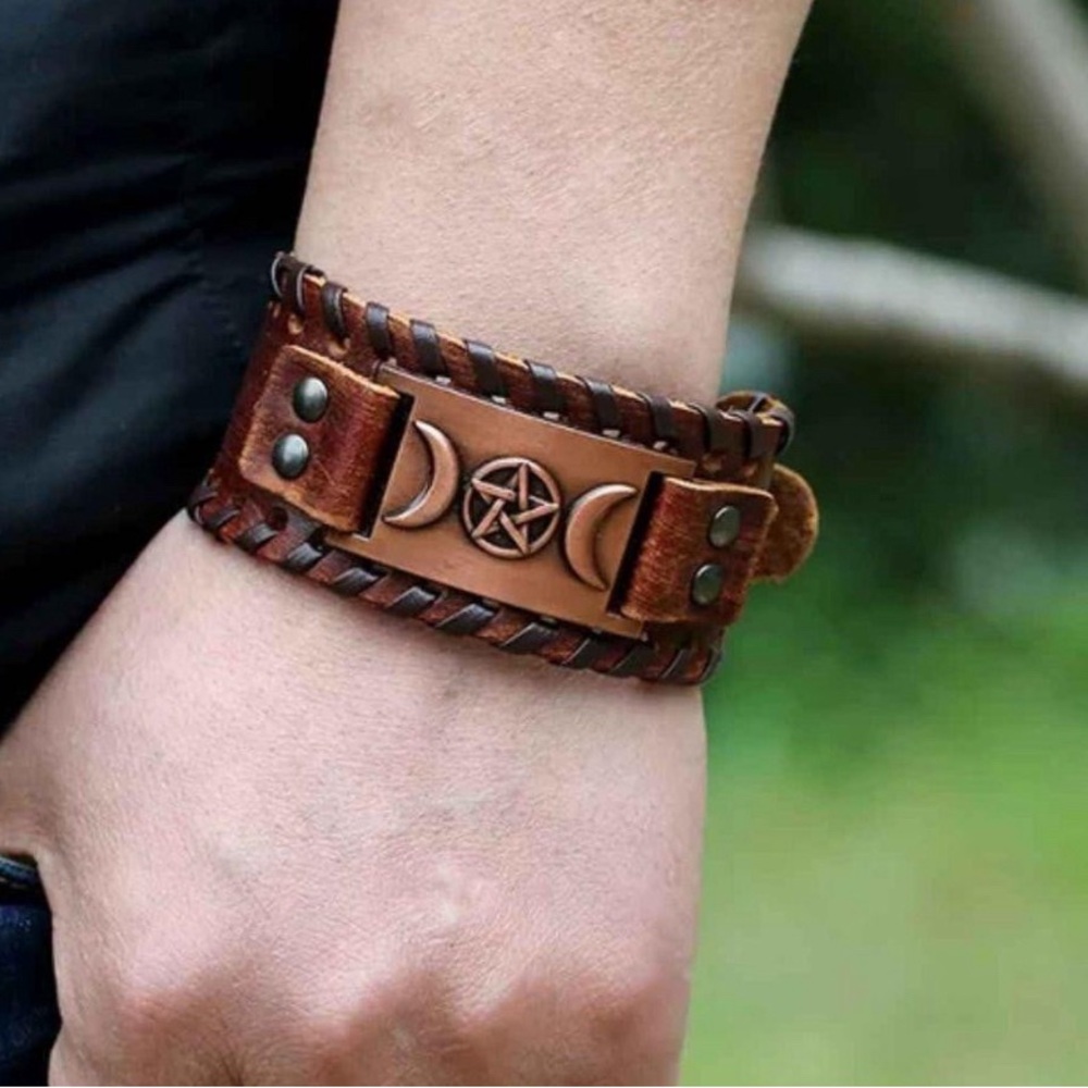 Brown Leather Cuff Bracelet For Men With Triple Moon